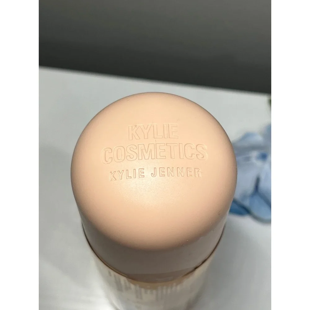 Kylie Cosmetics Sweet Eclair Hair and Body Mist 7.9 fl oz Kylie Jenner Fragrance